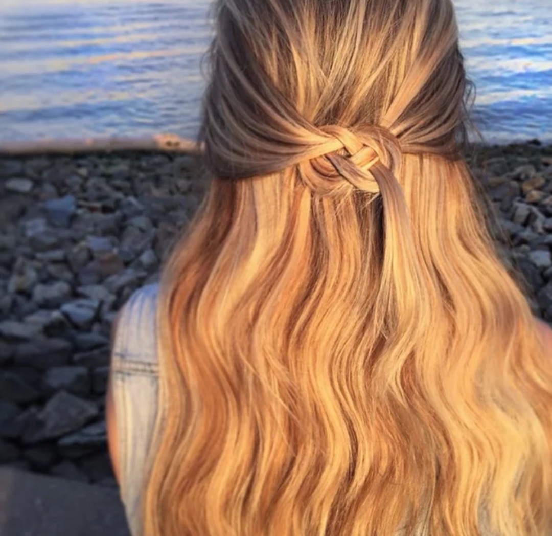 Charming Beach Waves Hair images 3